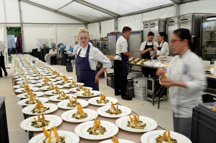 700065097 AJ 8956 53B9AA5C0991959A3474912E8F026707